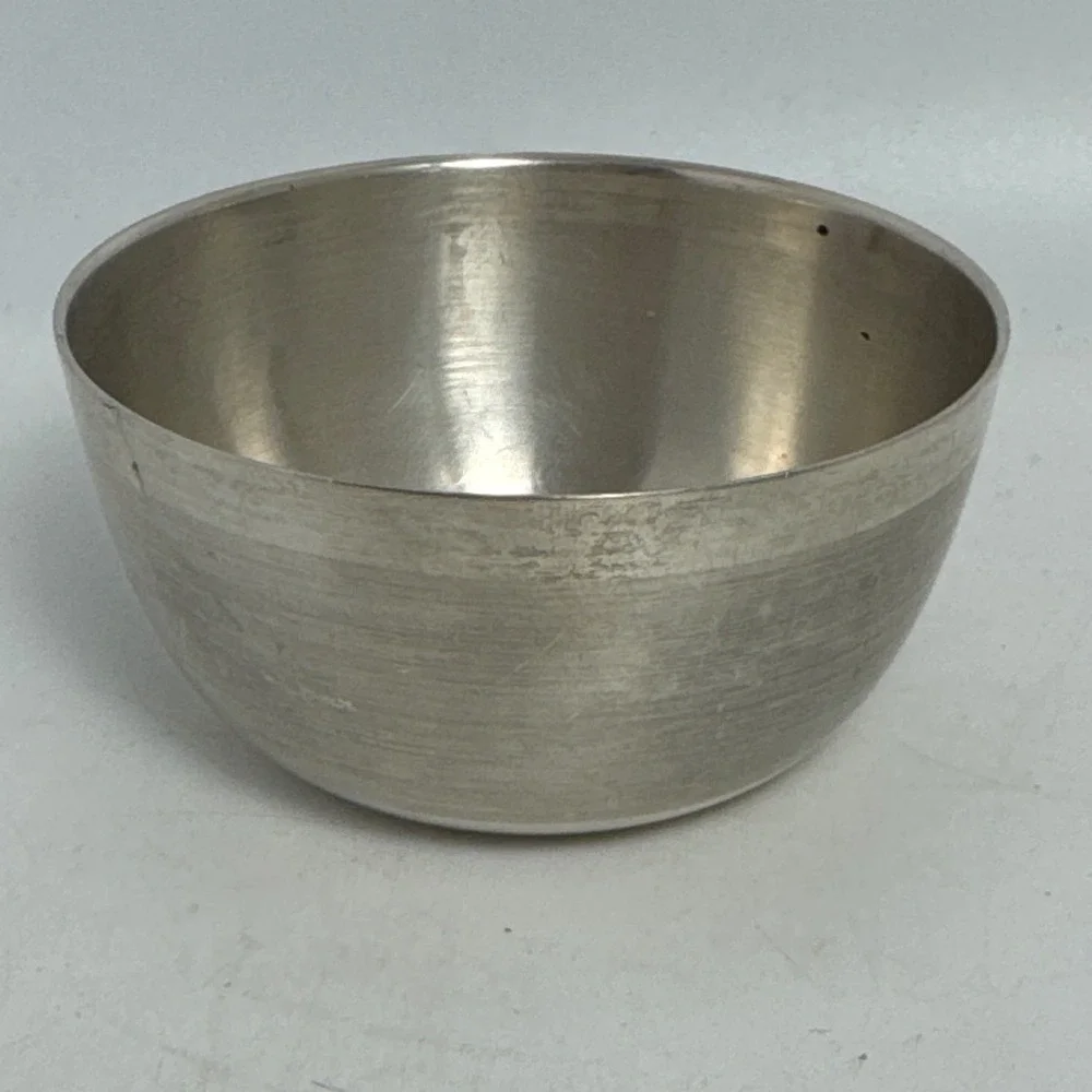 Small Metal Bowl Unisex 3.5in Silver Good Vintage T100 Hallmark